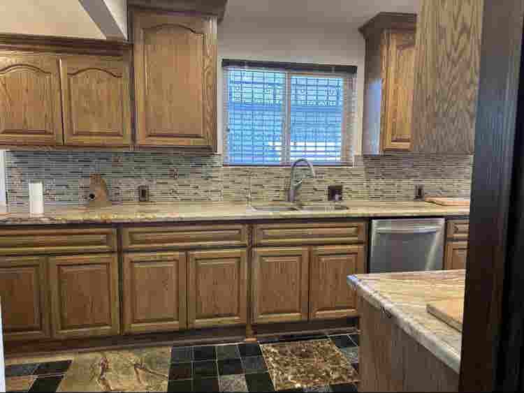 3 rooms for single/double start $