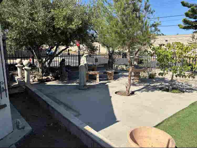 3 rooms for single/double start $