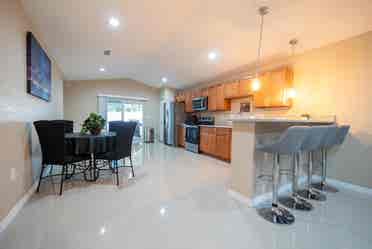 Furnished Room for Rent in Lakeland