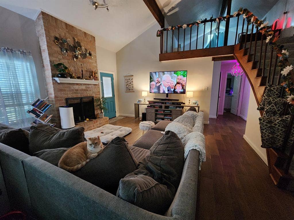 Teacher Seeking Tenant