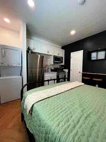 i have a studio apartment for rent