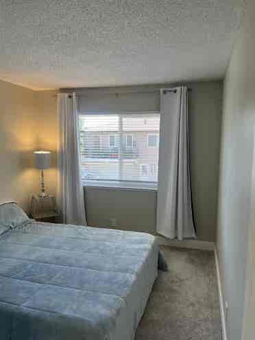 Remodeled condo room for rent