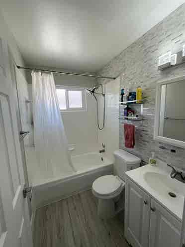 Remodeled condo room for rent