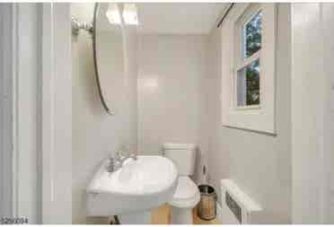 Spacious King Bedroom for Rent