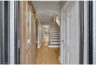 Spacious King Bedroom for Rent
