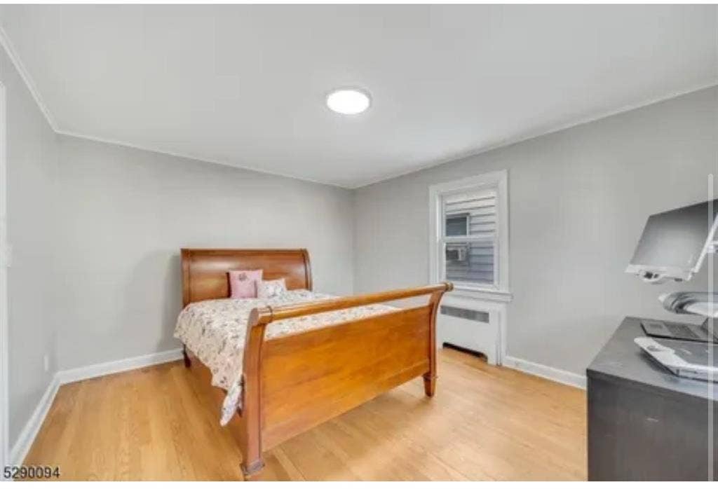 Spacious King Bedroom for Rent