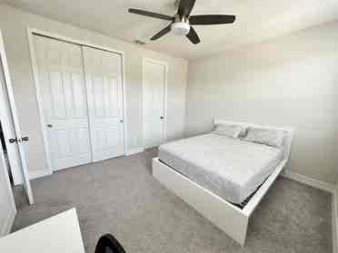 LAKE NONA PRIVATE BED/BATHROOM