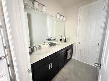 LAKE NONA PRIVATE BED/BATHROOM