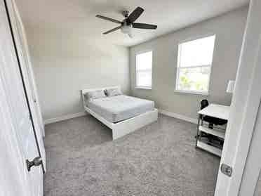 LAKE NONA PRIVATE BED/BATHROOM