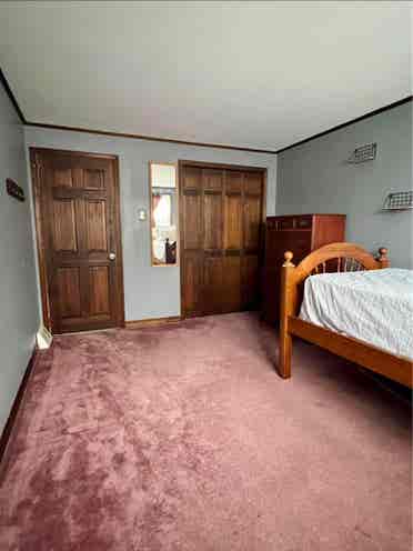 NE Philly Room for Rent