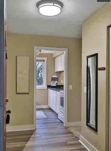Bath Condo - Bellevue - $