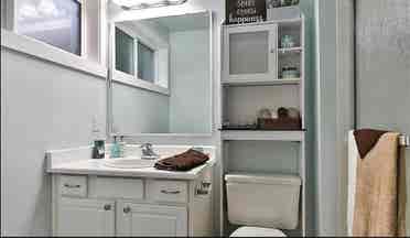 Bath Condo - Bellevue - $