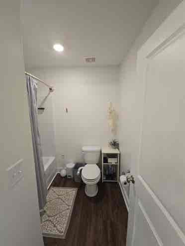 Room for rent with shared bathroom
