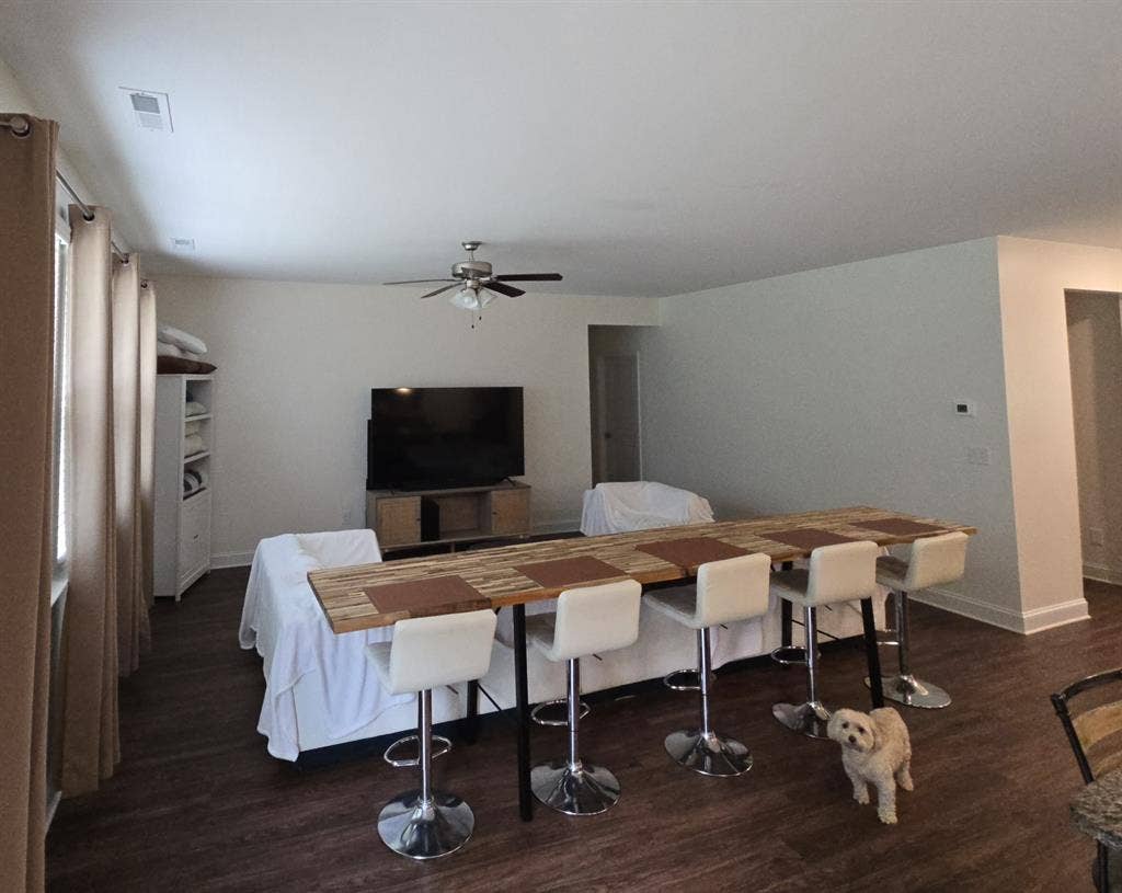 Room for rent with shared bathroom