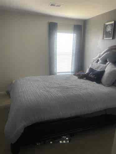 Townhome with private room and bath