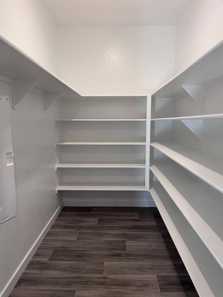 Room, Utilities are not included!