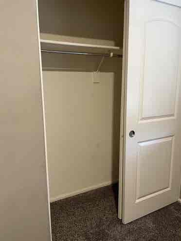 Room for rent in W phoenix