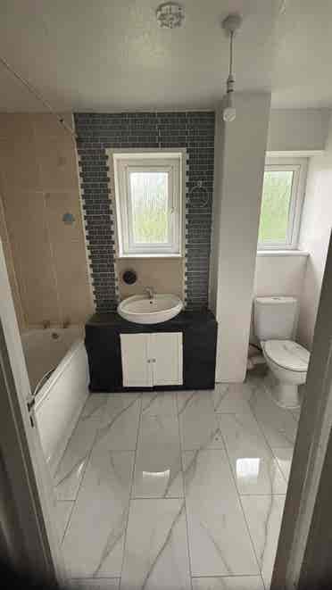 3 bedroom spacious house NN3 area
