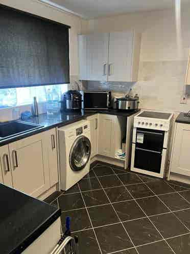 3 bedroom spacious house NN3 area