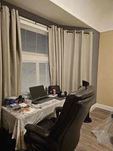 Room for free of rent