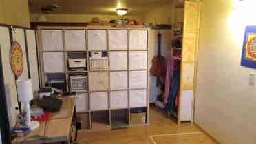 Small cheap room in a small apt