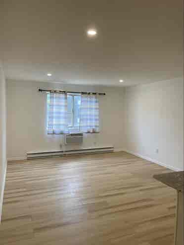 Newly renovated 1 bedroom condo