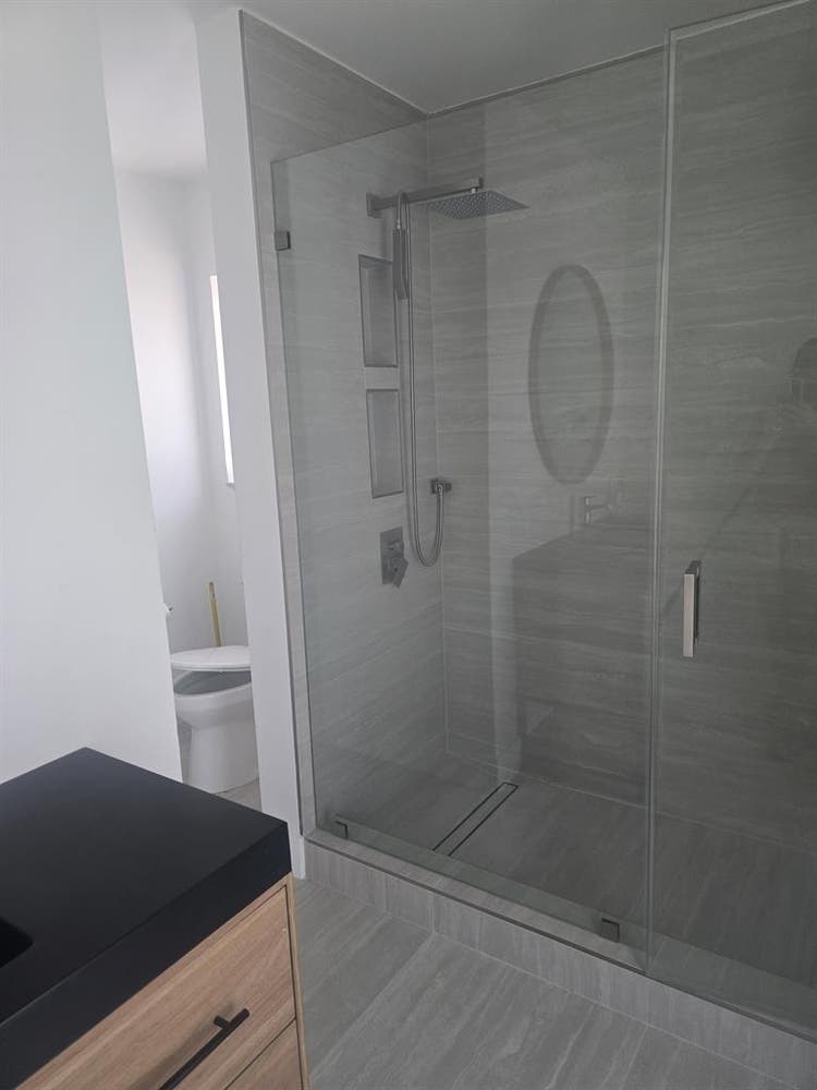 Efficency for rent