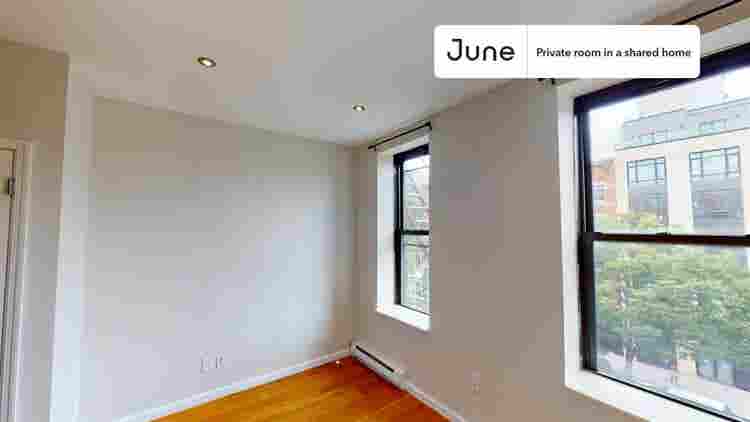 3 BR in New York City