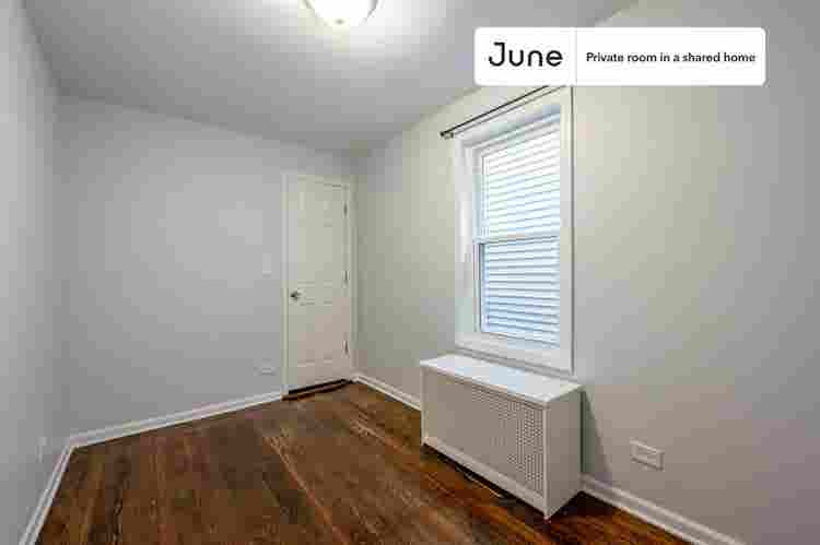 3 BR in Chicago