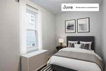 3 BR in Chicago