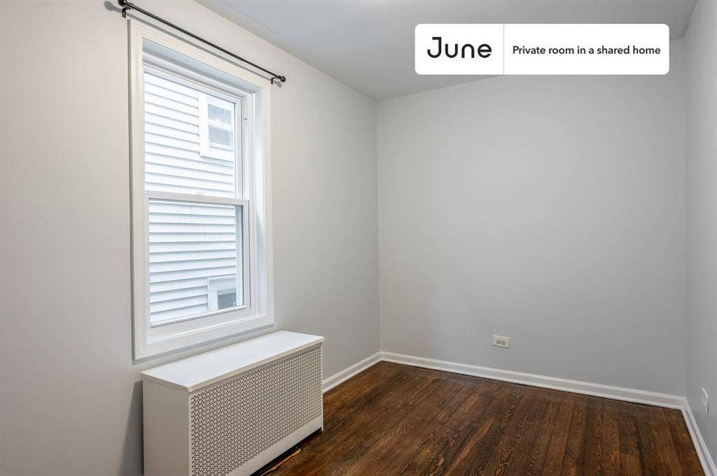 3 BR in Chicago