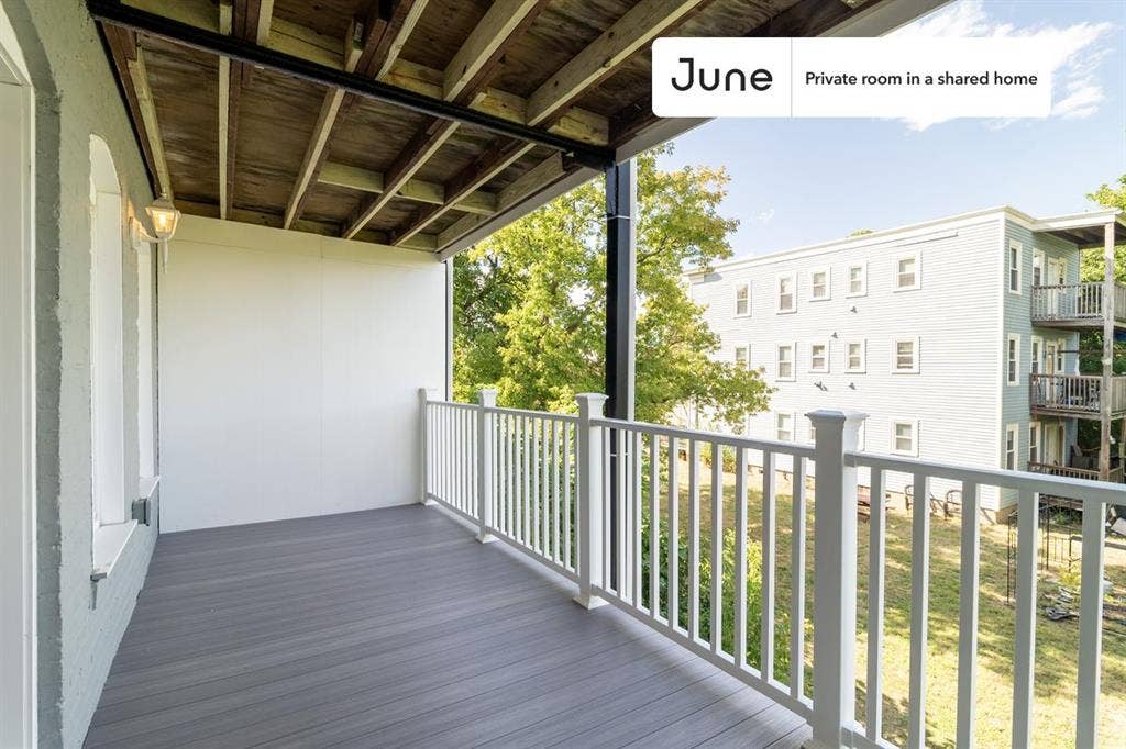 3 BR in Boston