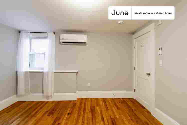 4 BR in Boston