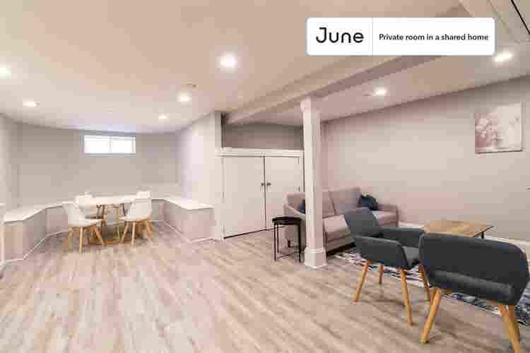 4 BR in Boston