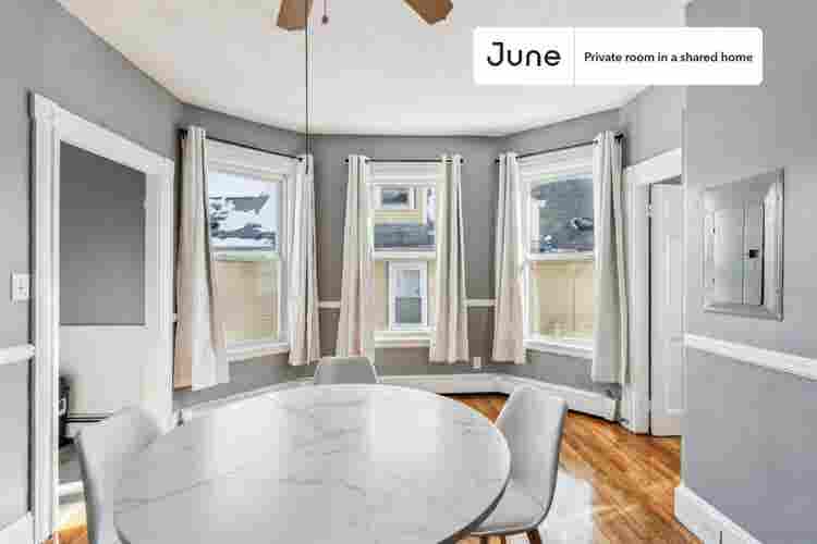 4 BR in Boston