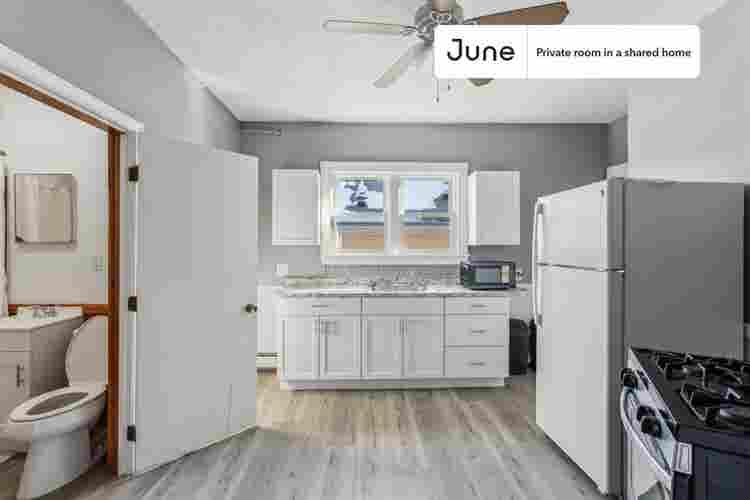 4 BR in Boston