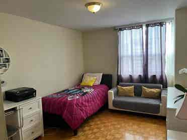 Private room for Rent