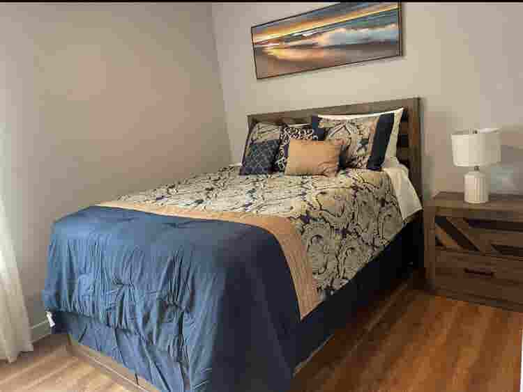 Furnished Room all I
nclusive