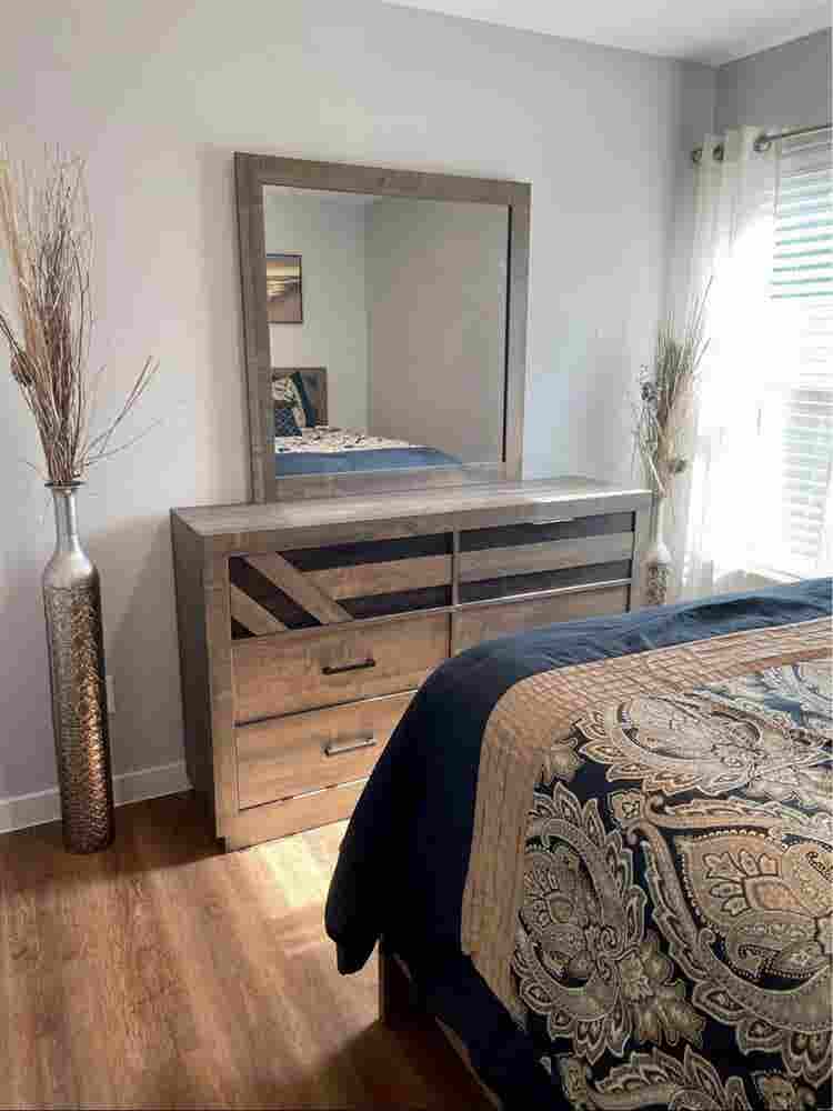 Furnished Room all I
nclusive