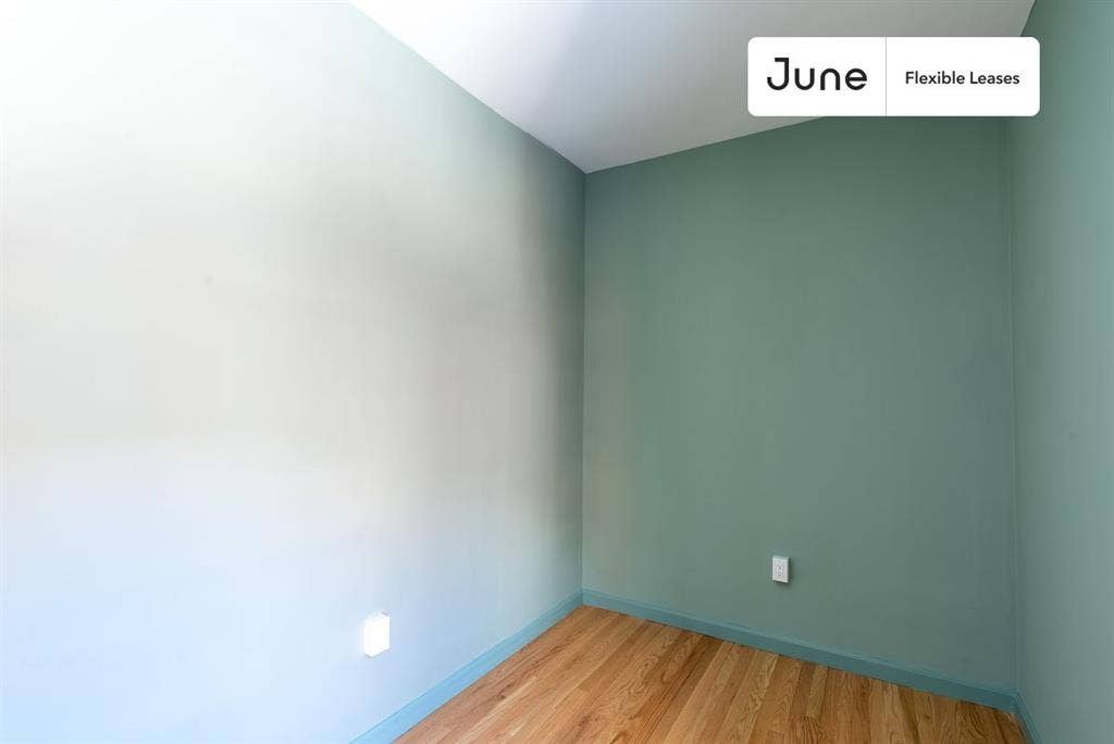 1 BR in Boston