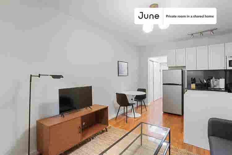 2 BR in New York City