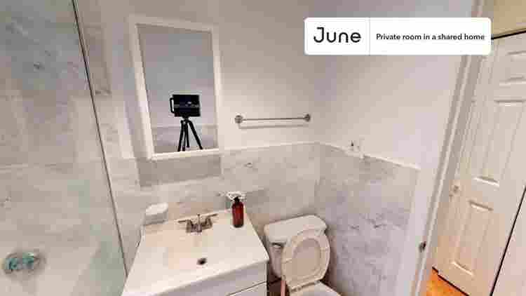 2 BR in New York City