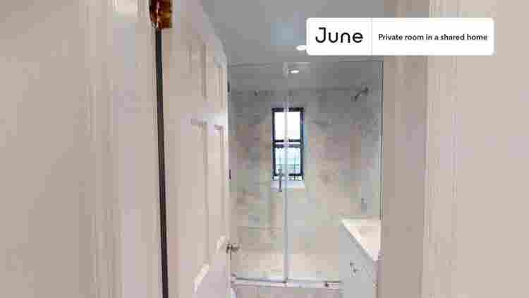 2 BR in New York City