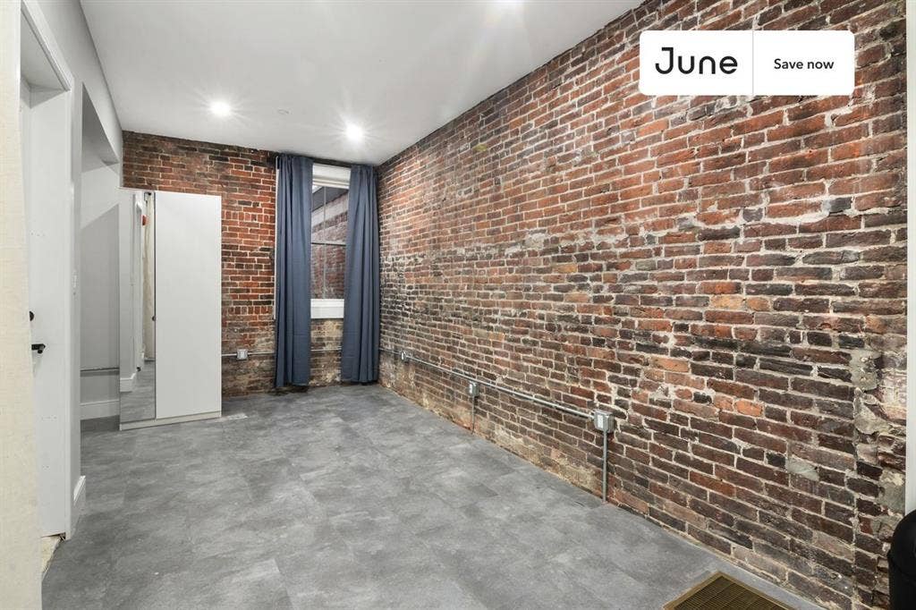 1 BR in Boston