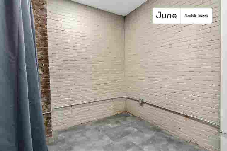 1 BR in Boston