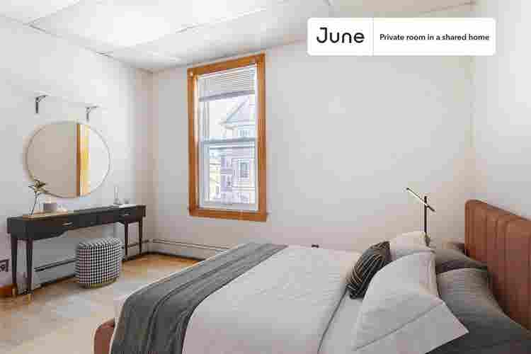5 BR in Boston