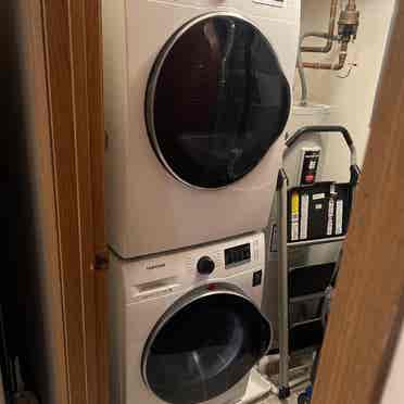 Furnished Bedroom w/ utilities