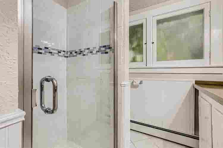 4 BR in Denver