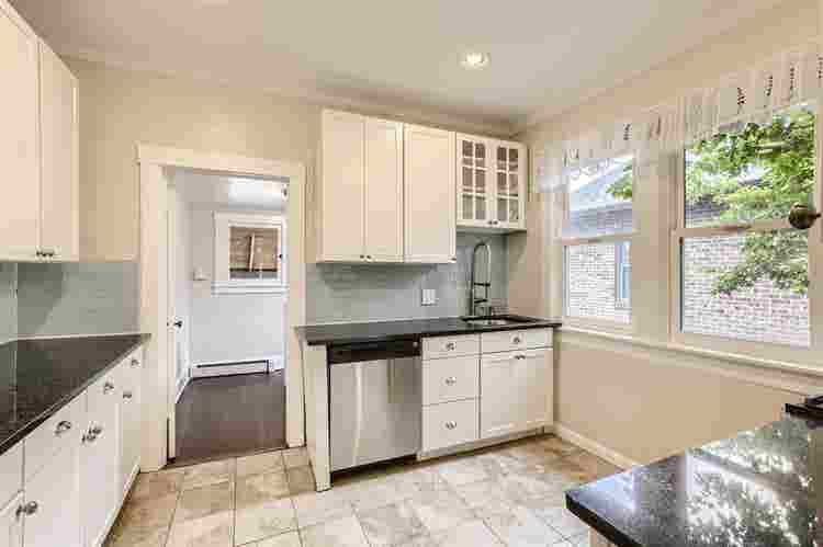 4 BR in Denver