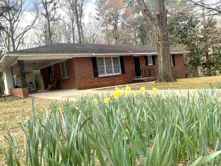 Furnished 3 BR  near square/campus